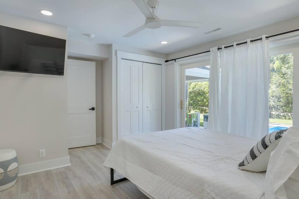 Luxury Beach House - 2Min Walk To Beach - Private Pool - Group & Dog Friendly هيلتون رئيس جزيرة المظهر الخارجي الصورة