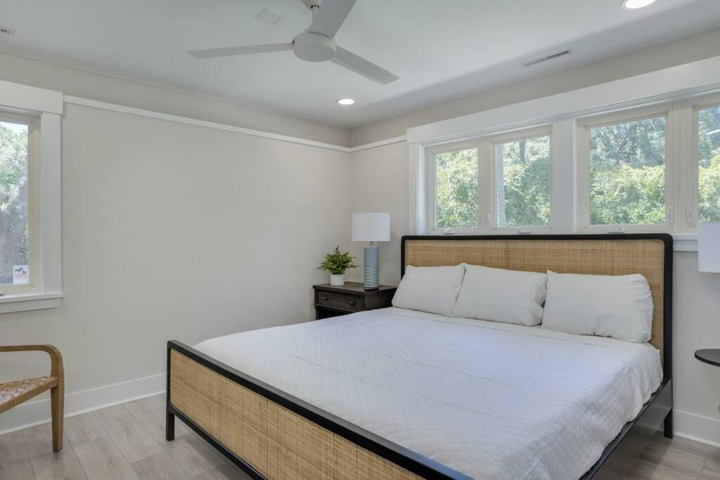 Luxury Beach House - 2Min Walk To Beach - Private Pool - Group & Dog Friendly هيلتون رئيس جزيرة المظهر الخارجي الصورة