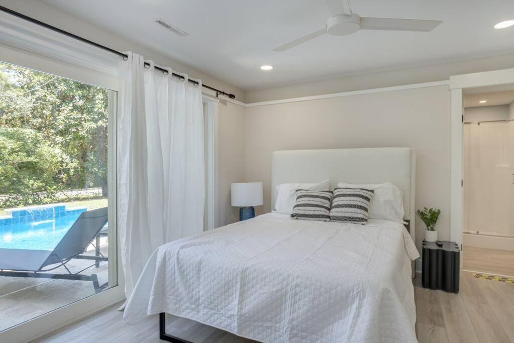 Luxury Beach House - 2Min Walk To Beach - Private Pool - Group & Dog Friendly هيلتون رئيس جزيرة المظهر الخارجي الصورة